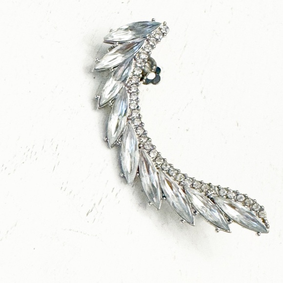 Katy Perry's 2015 H&M Holiday Campaign Clip-ons Earring Only 1 Earring Available - Picture 2 of 10